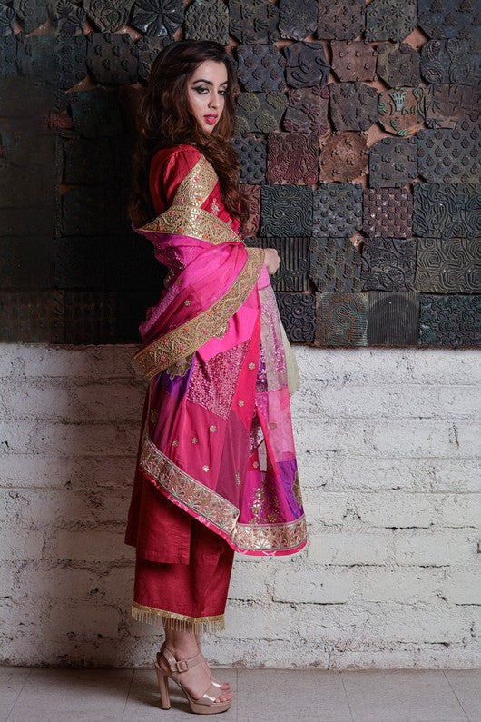 Ishya- Pink Upcycled Patchwork Dupatta