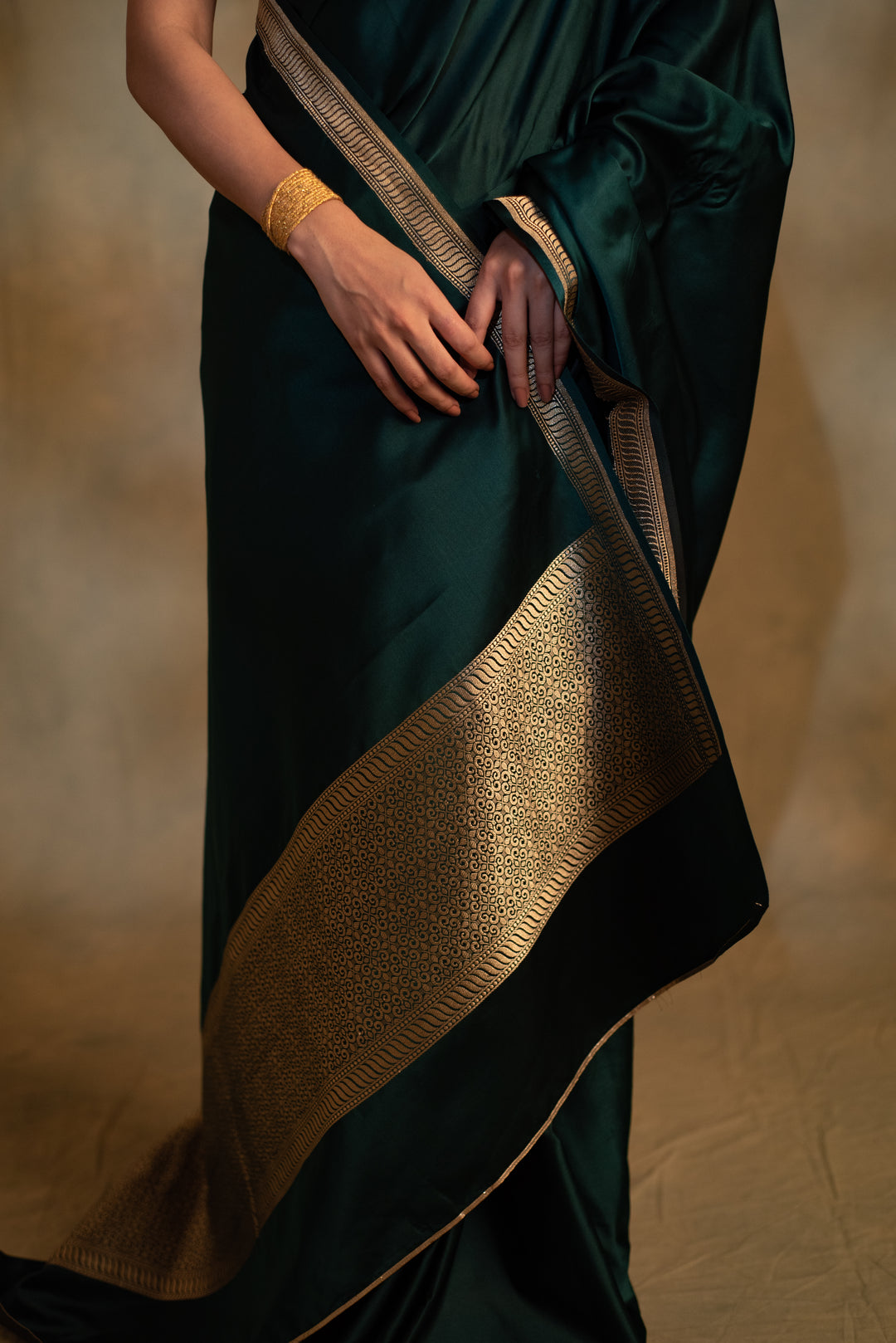 Jayanti- Deep Green Silk Mashru Banarasi Saree