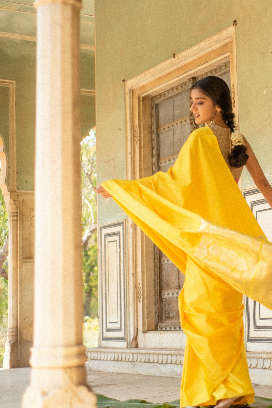 Mani Yellow- Yellow Banarasi Mashroo Saree