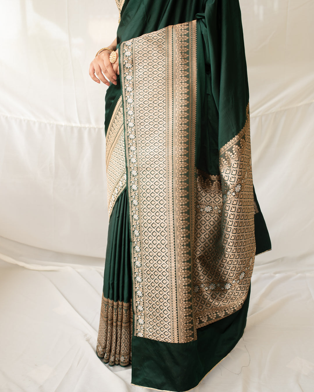 Gangaur - Deep Green Silk Mashroo Banarasi Saree