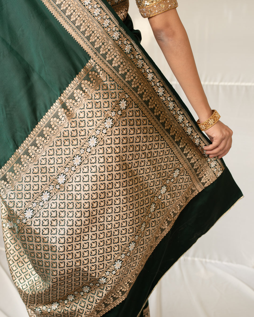 Gangaur - Deep Green Silk Mashroo Banarasi Saree