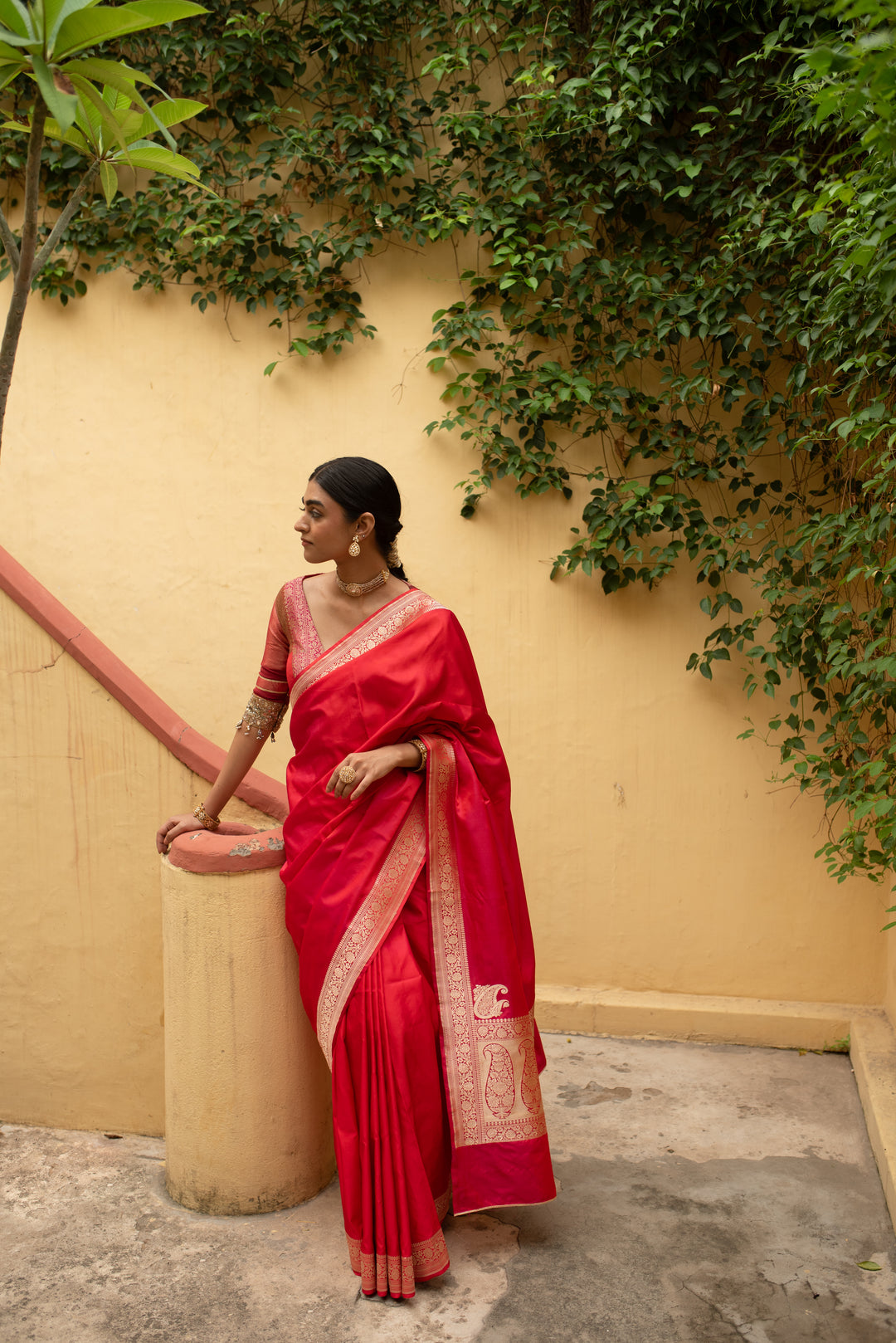 Kalamayi - Red Silk Mashroo Banarasi Saree