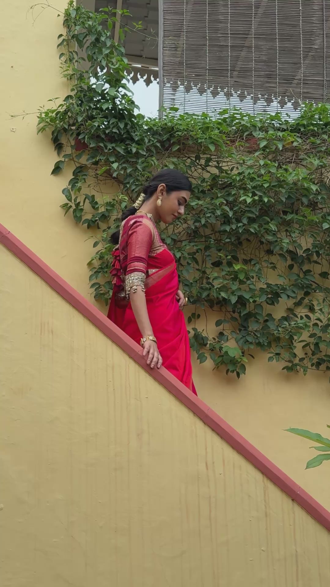 Kalamayi - Red Silk Mashroo Banarasi Saree