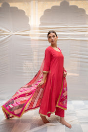 Parvati- Pink Upcycled Patchwork Dupatta